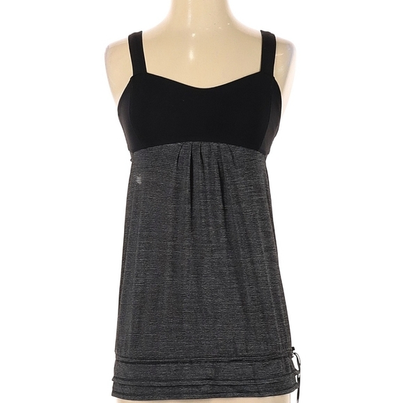 lululemon athletica Tops - RARE and Hard to Find Lululemon Athletica Top with Sports Bra - Size 4